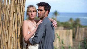 Ingrid García Jonsson y Jon Kortajarena en una escena del film