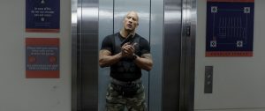 Dwayne Johnson a punto de entrar en acción