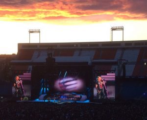 GUNS AND ROSES GUNS AND ROSES