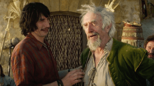 Adam Driver y Jonathan Pryce