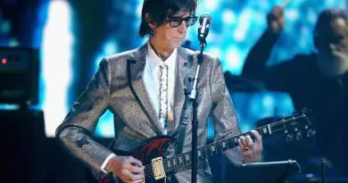 Ric Ocasek de los Cars The-Cars-april-2018-a-billboard