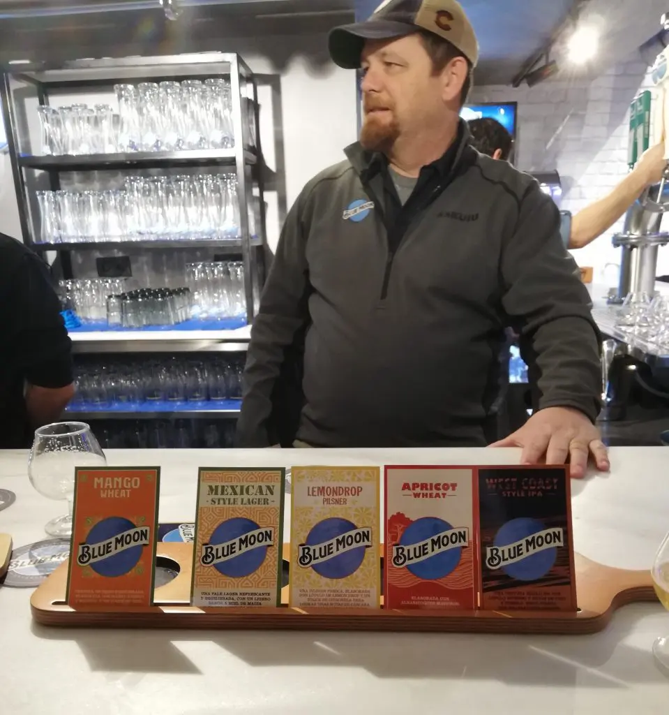 John Legnard Brew Masterde Blue Moon