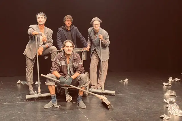 Los Despiertos
