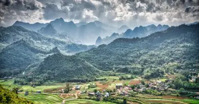 Norte de Vietnam (II): Legado histórico, aventura impostada y carne de perro. Norte de Vietnam (II): Legado histórico, aventura impostada y carne de perro.