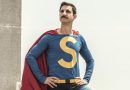 Superlópez: Plano General Con Superhéroe Al Fondo