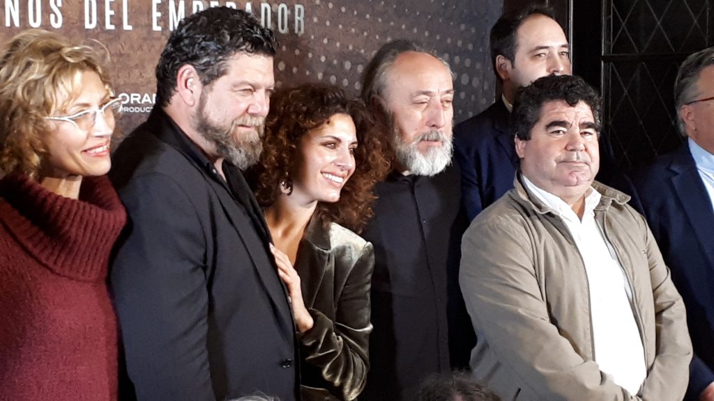 Mario Zorrilla, Cayetana Cabezas y a Juan Frutos en la presentación de Carlos V: Los caminos del Emperador