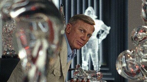 PUÑALES POR LA ESPALDA: El misterio de Glass Onion. Daniel Craig es, de nuevo, el detective protagonista
