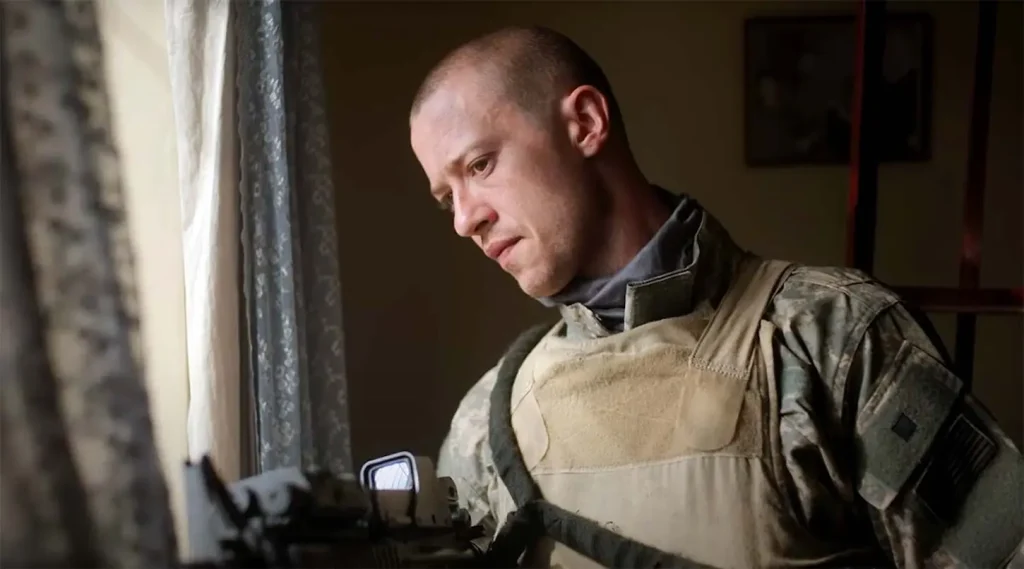 Joseph Quinn, uno de los actores de la película WARFARE: TIEMPO DE GUERRA
