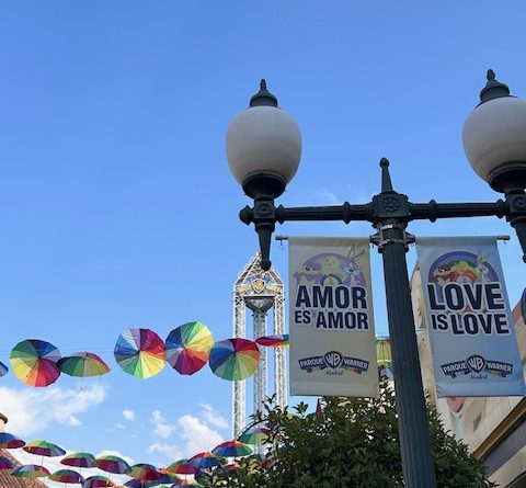 Orgullo en Parque Warner