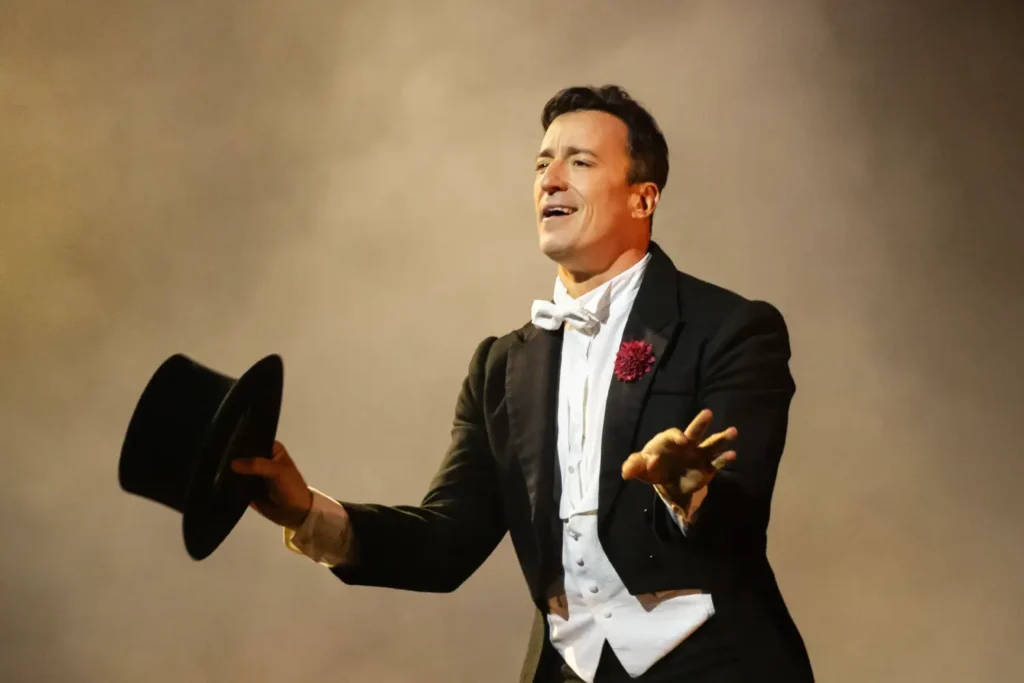 Pablo Puyol como Houdini