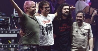 Física, química y emoción: la gran noche de Despistaos en Vistalegre