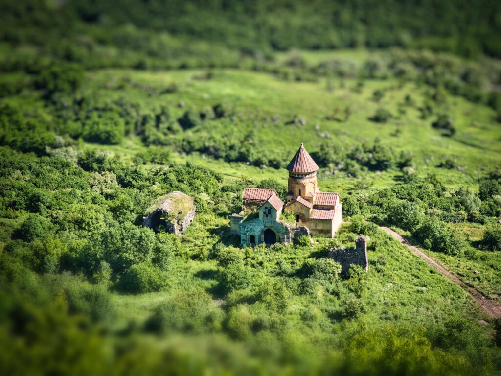 TOP 5 ARMENIA Monasterio de Hnavank